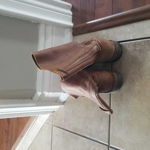 Roots Boots - Picture 4 of 5